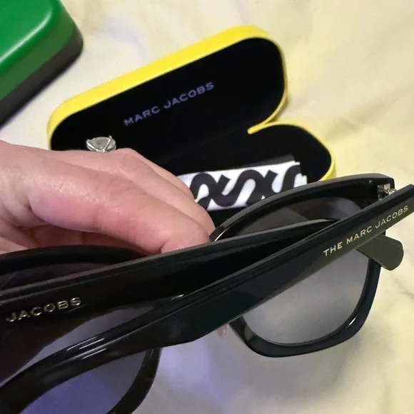 Marc Jacob - Picture 2 of 3